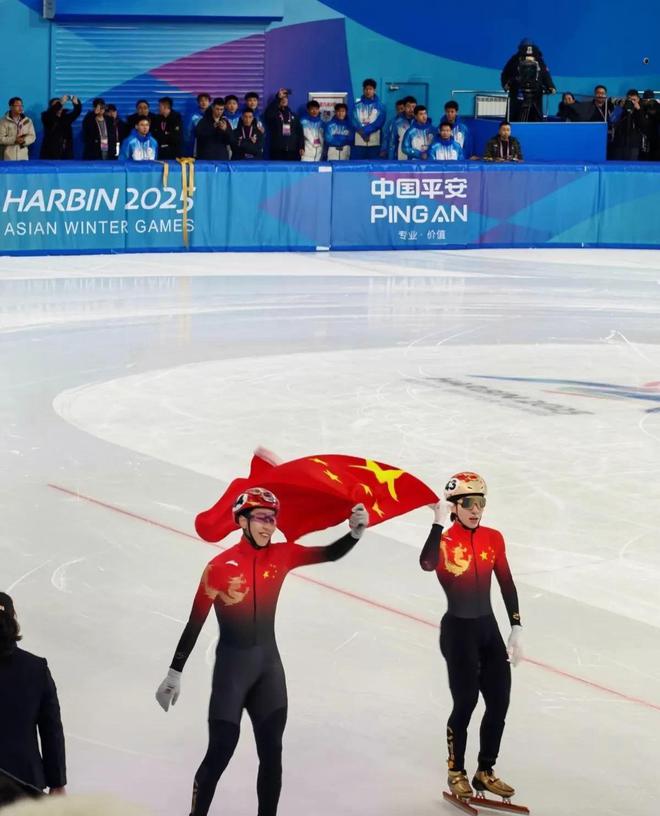 决赛选手都摔出去了重赛后中国队夺冠麻将胡了2游戏入口亚冬会短道速滑(图4)